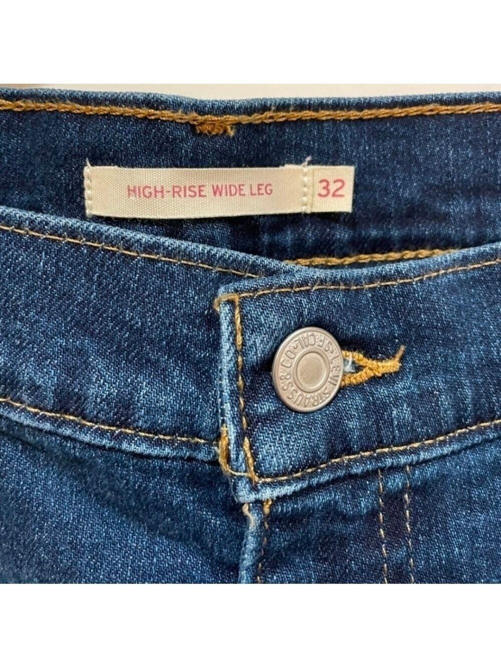 Levis High Rise Wide Leg Jeans Size 32 - Picture 3 of 3